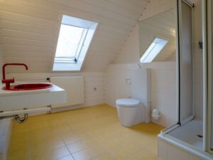 Badezimmer Kind 2