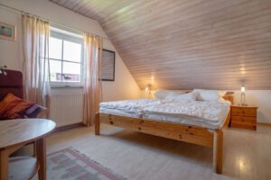 Schlafzimmer-DG