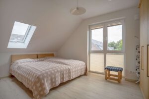Schlafzimmer-II