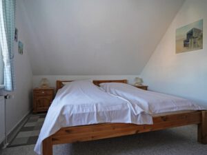 Schlafzimmer-II-rechts