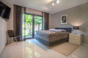 Schlafzimmer-1