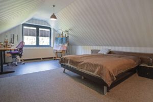 Schlafzimmer-DG