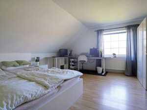 Schlafzimmer-DG