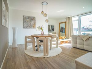 Wohn-, und Essbereich