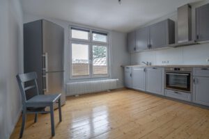 Küche mit Essbereich