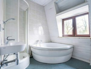 Badezimmer DG