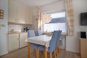 Essbereich mit Küche