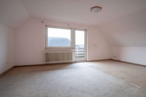 Schlafzimmer DG mit Balkon