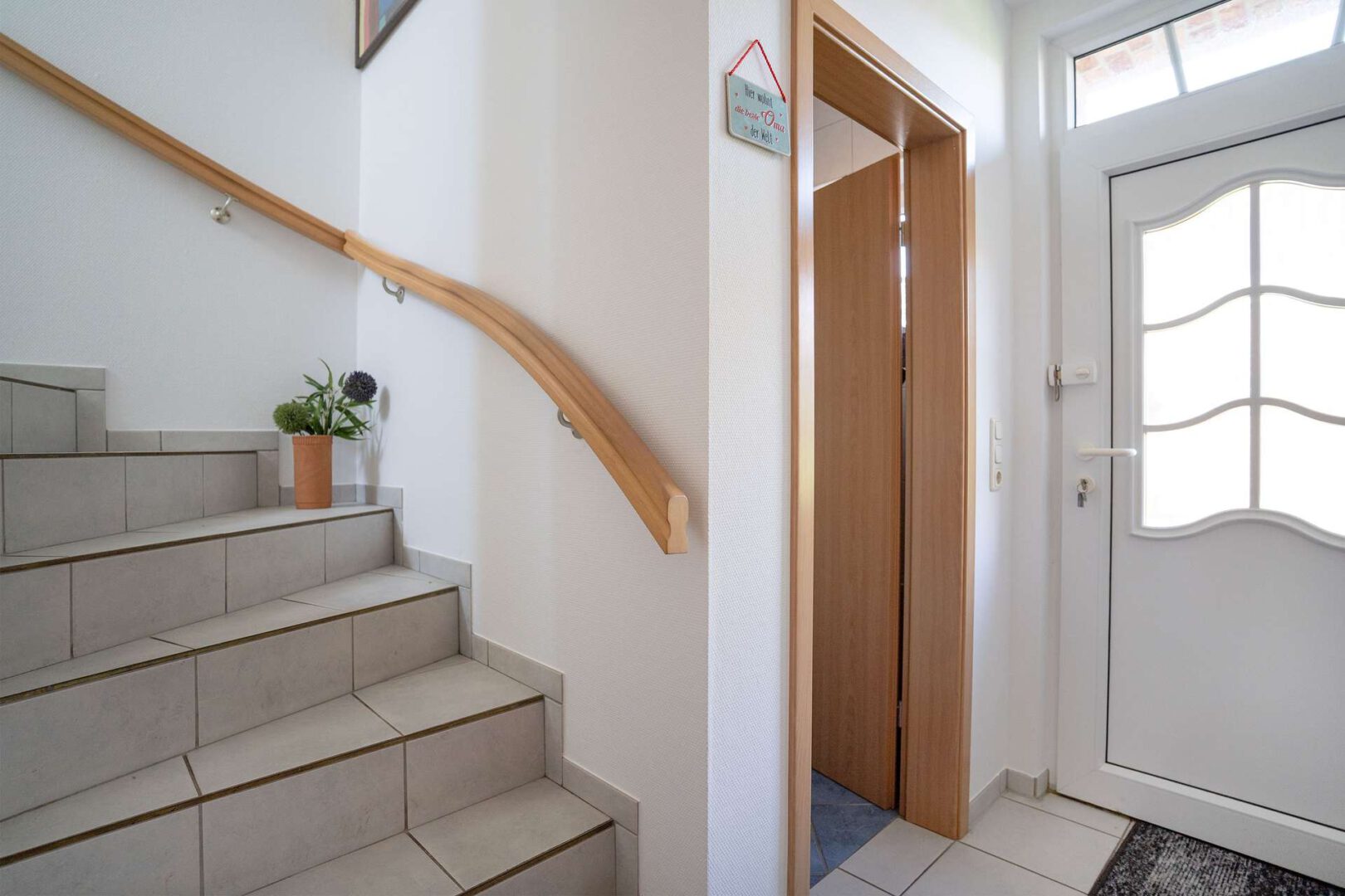 Seiteneingang Oberwohnung