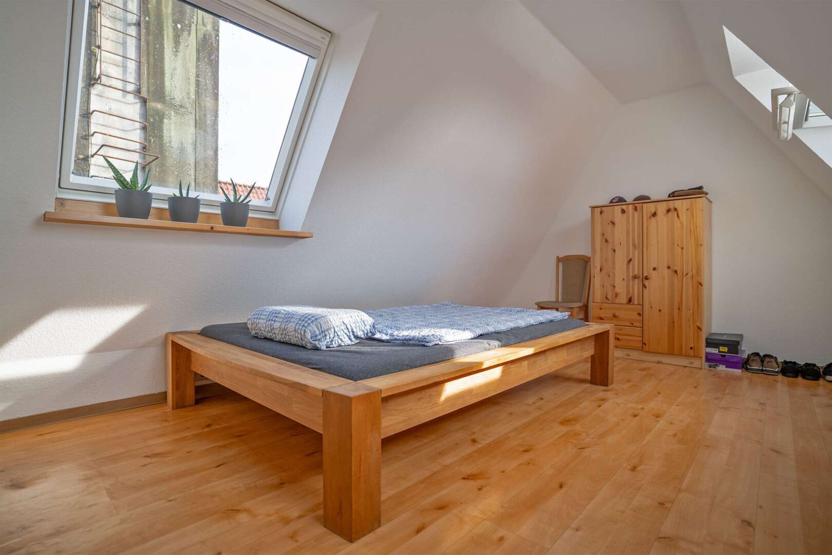 Schlafzimmer DG