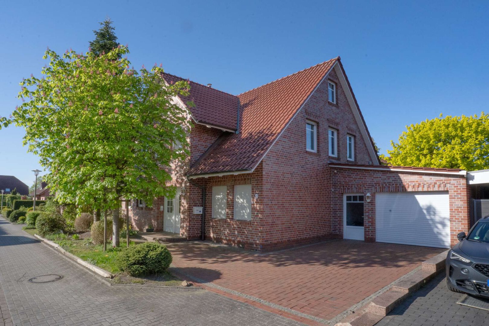 Straßenansicht