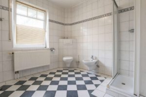Badezimmer EG