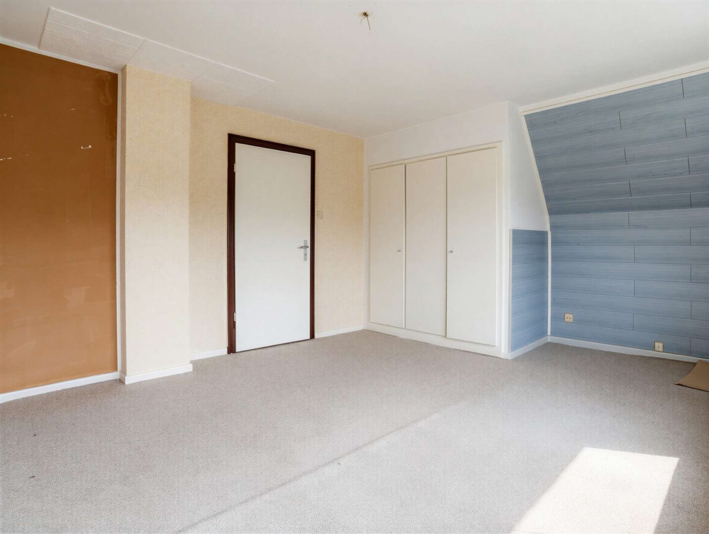 Zimmer 1