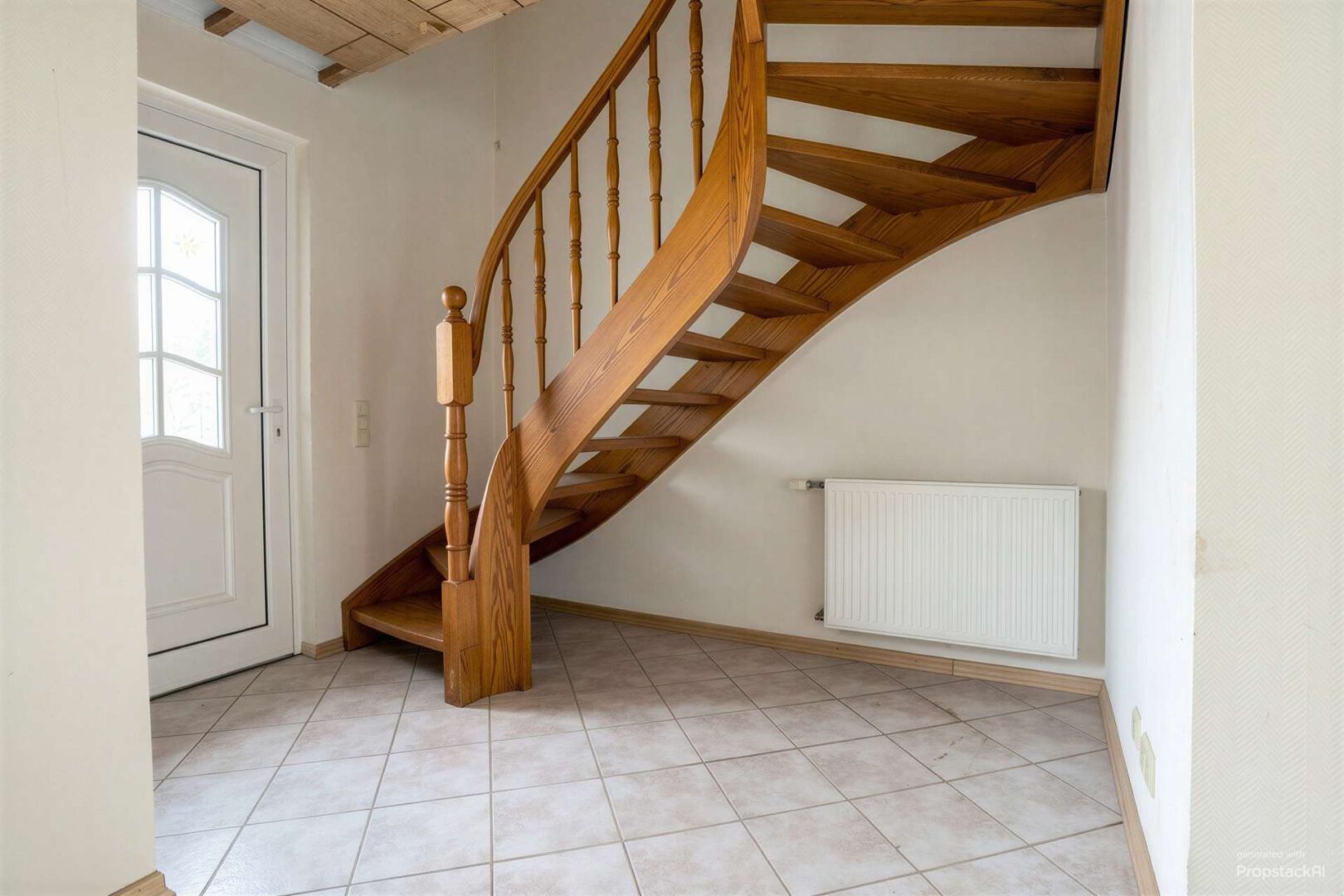 Flur mit Treppe