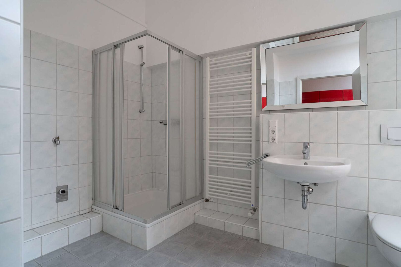 Badezimmer - Wohnung II OG