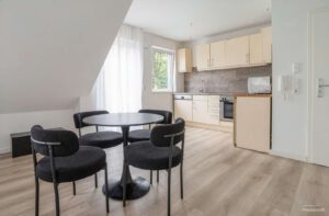 Küche mit Essbereich