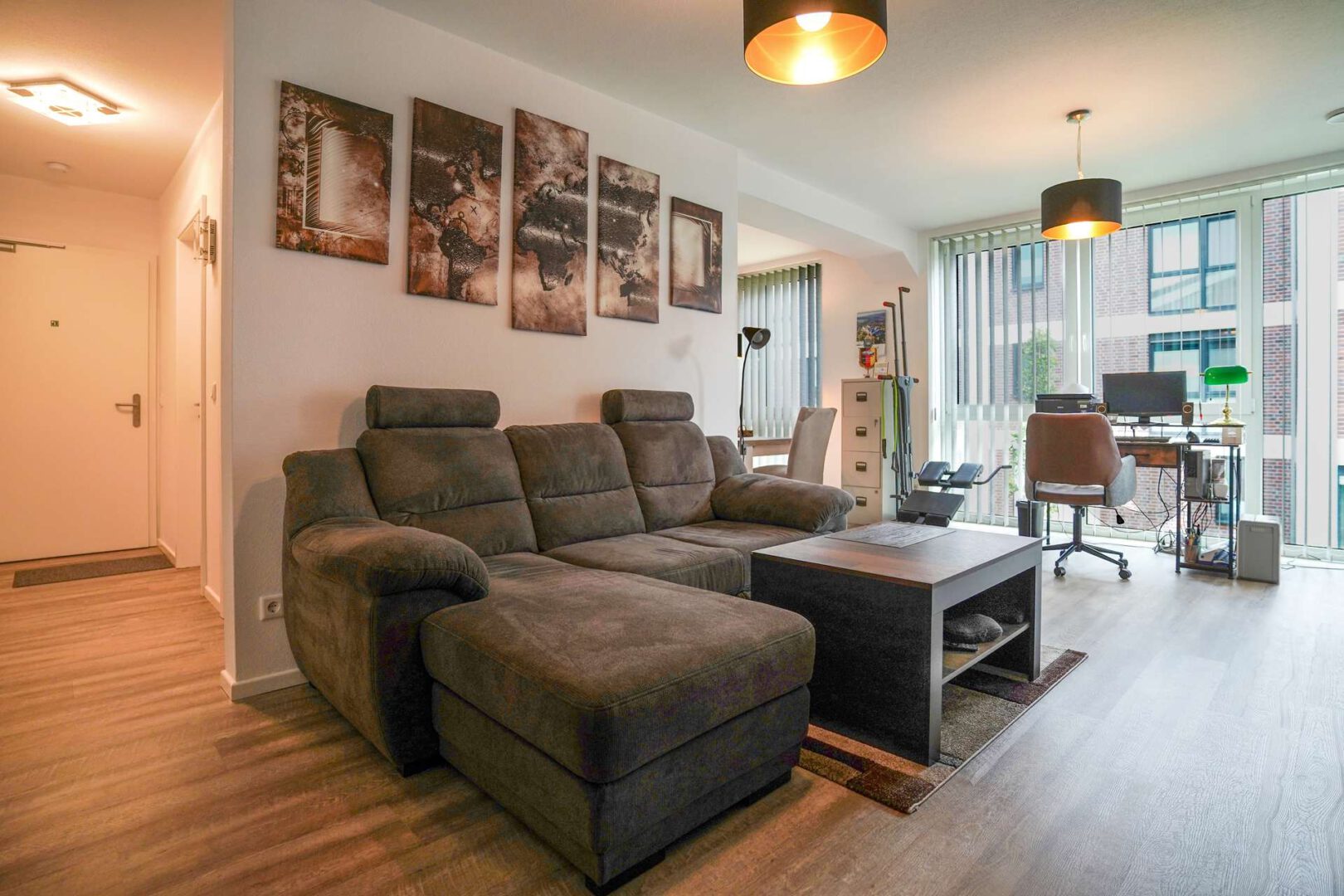Wohnzimmer